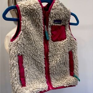 Girls Patagonia Teddy fleece vest. Sz 3T
